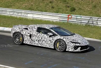 Lamborghini Temerario Spyder, primo avvistamento al N&uuml;rburgring: la V8 ibrida si scopre