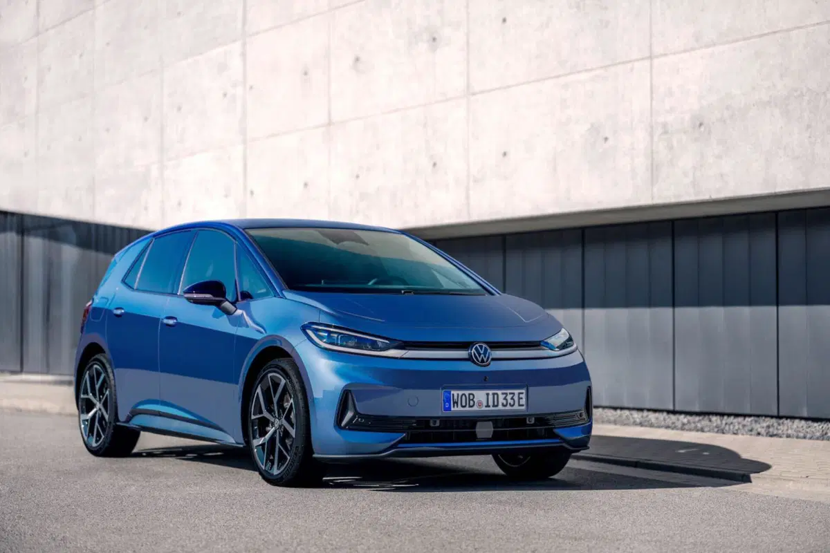 Volkswagen ID.3 Neo: più autonomia, interni rivoluzionati e nuova identità per la compatta elettrica (4)