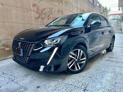 Peugeot 208 1.2 puretech Allure s&amp;s 100cv del 2023 usata a Bagheria