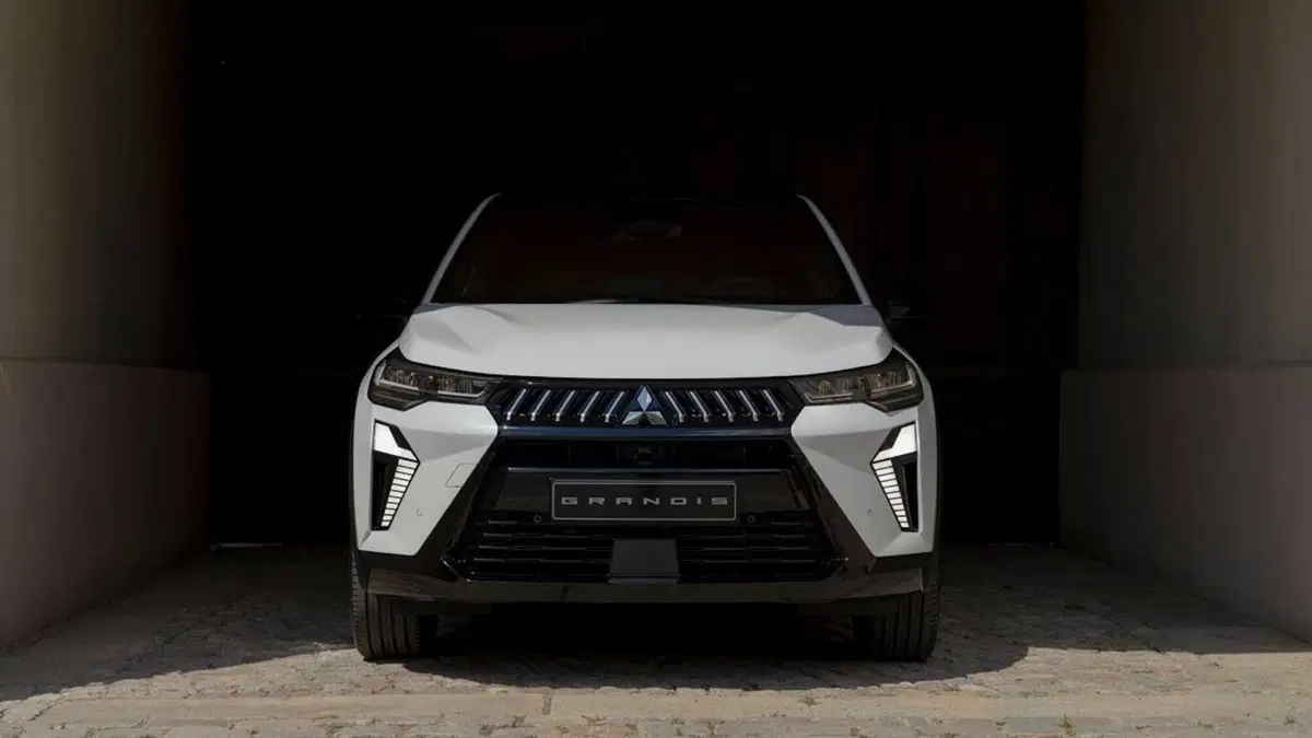 Mitsubishi Grandis 1.3 mhev Invite (3)