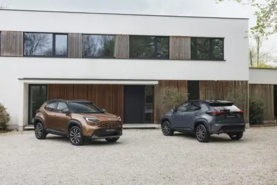 Toyota aggiorna Yaris Cross: il SUV ibrido cambia aspetto e diventa pi&ugrave; premium
