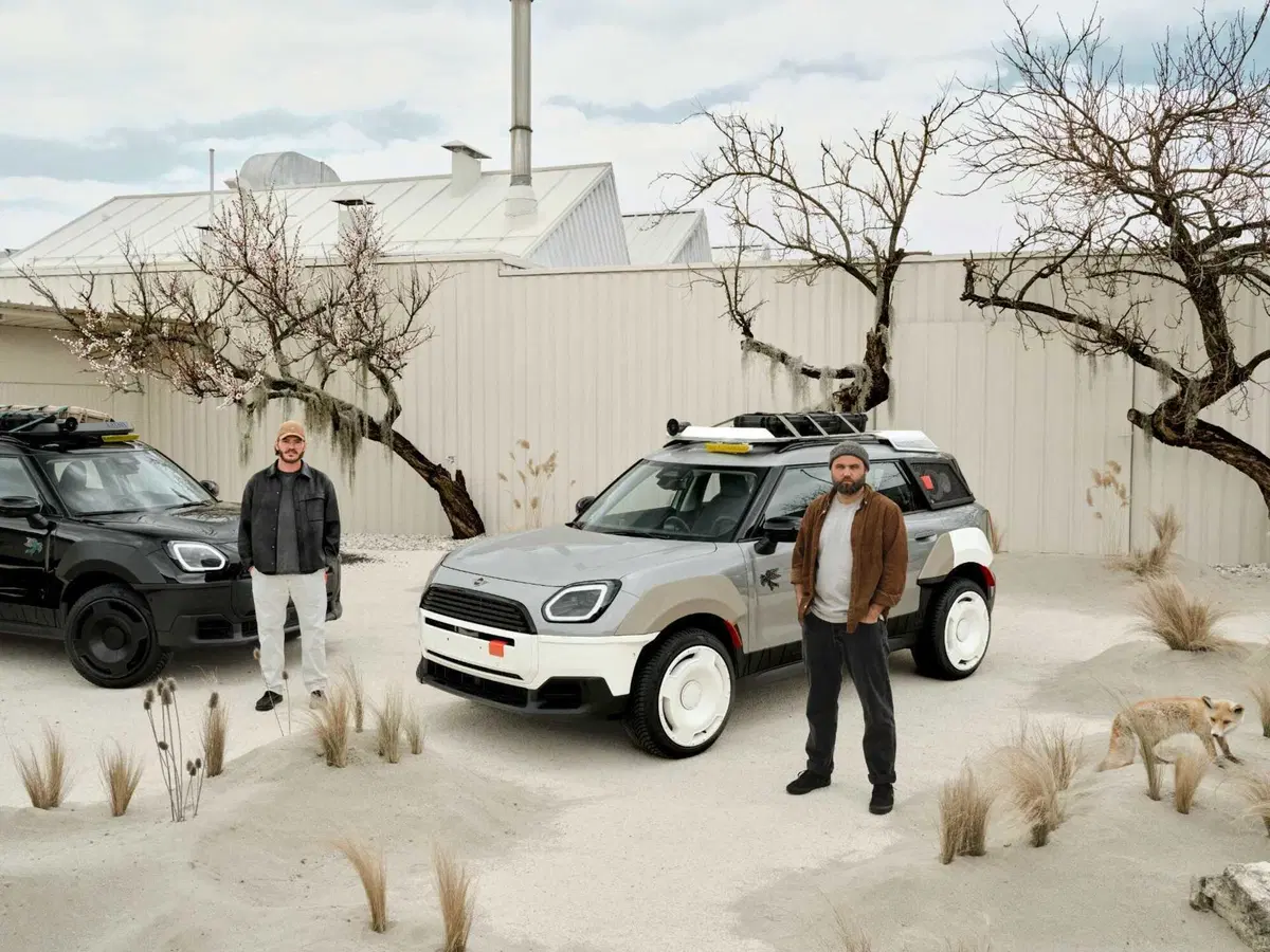MINI Countryman diventa un palco itinerante: due one-off firmate Vagabund trasformano il SUV in un festival su ruote (4)
