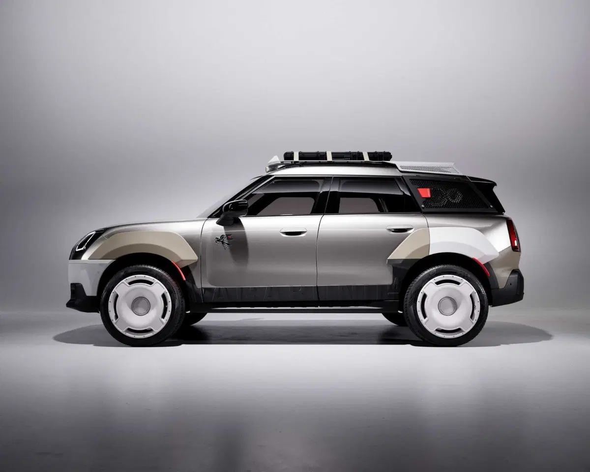 MINI Countryman diventa un palco itinerante: due one-off firmate Vagabund trasformano il SUV in un festival su ruote (39)