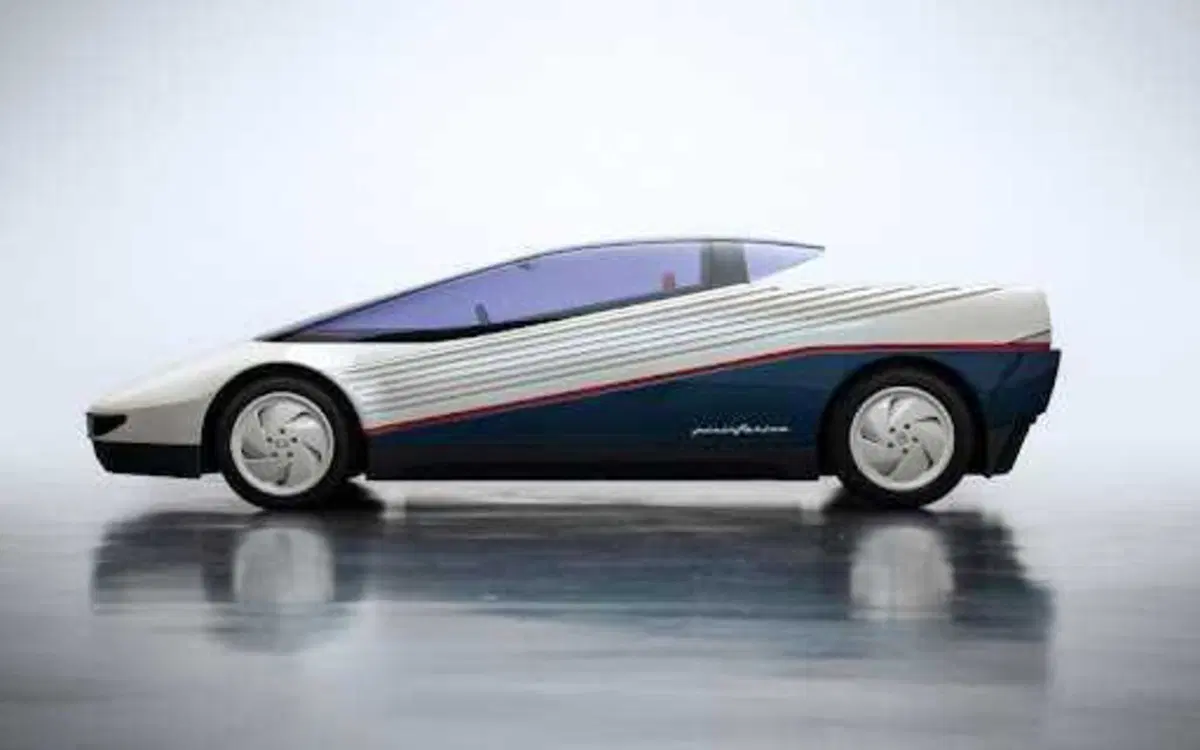 Milano Design Week 2026: in via Tortona si celebrano 10 anni di Saloni dell'Auto all'aperto (4)