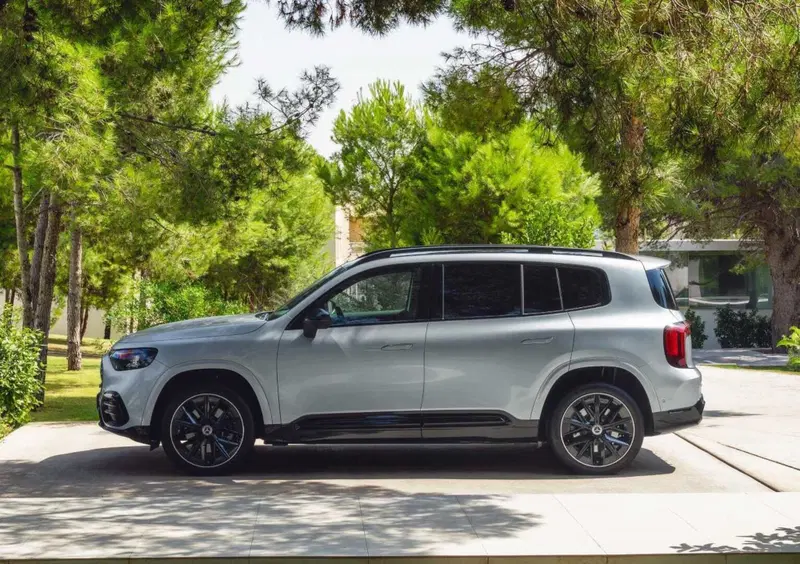 Mercedes-Benz GLB EQ (2025-->>) (2)
