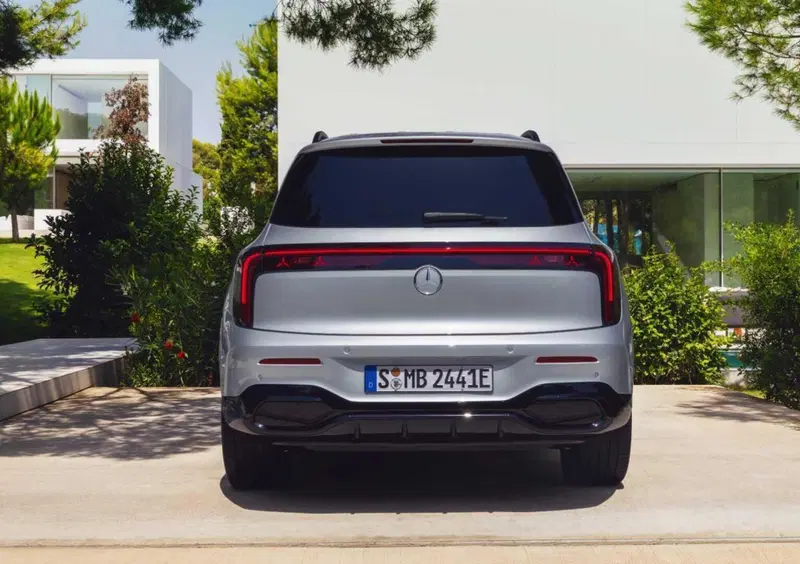 Mercedes-Benz GLB EQ (2025-->>) (4)