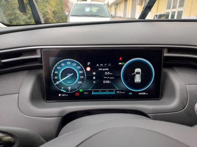 Hyundai Tucson usata a Campobasso (4)