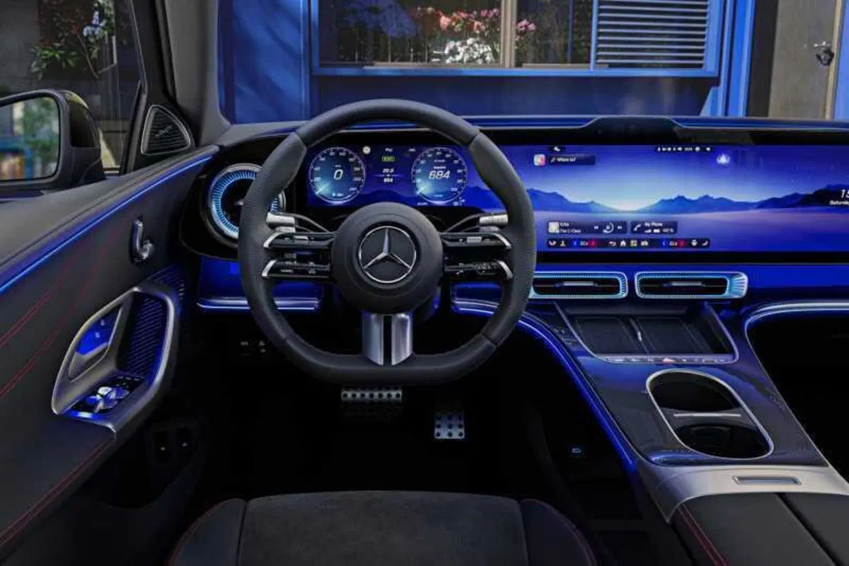 Mercedes Classe C elettrica 2026, dentro la berlina che vuole riscrivere il comfort premium (2)