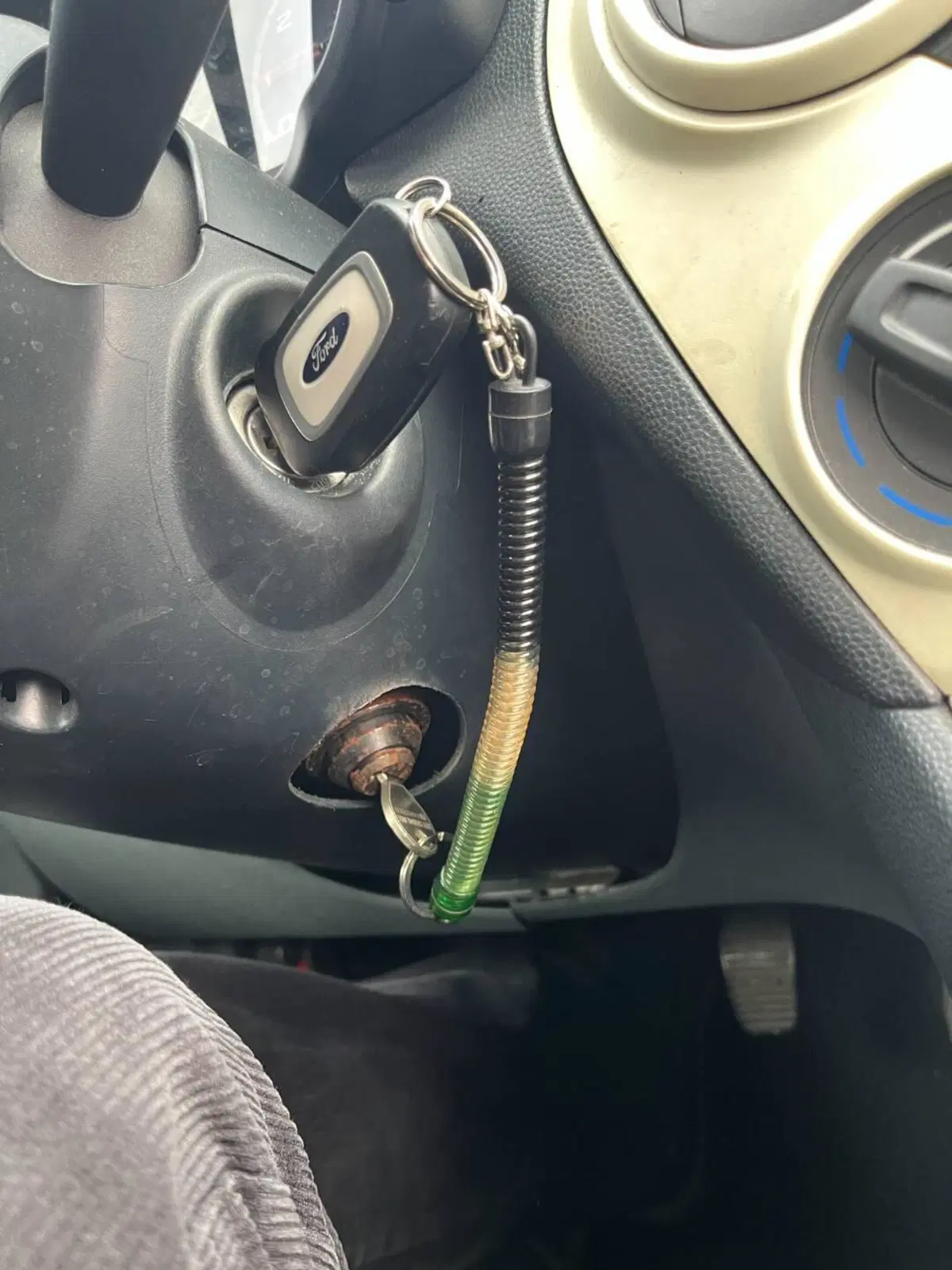 Ford Ka usata a Caserta (15)