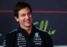 F1. “Bisogna agire con lo scalpello e non con la mazza da baseball”: Toto Wolff punge sui cambi regolamentari