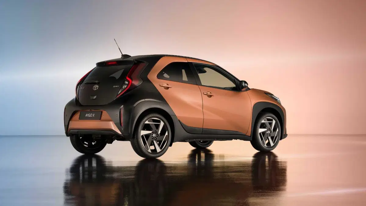 Toyota Aygo X 1.0 Trend 72cv (3)
