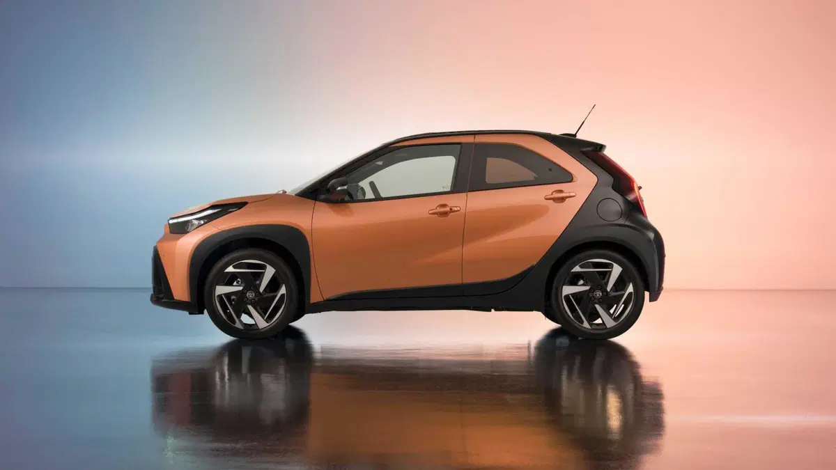Toyota Aygo X 1.0 Trend 72cv (6)