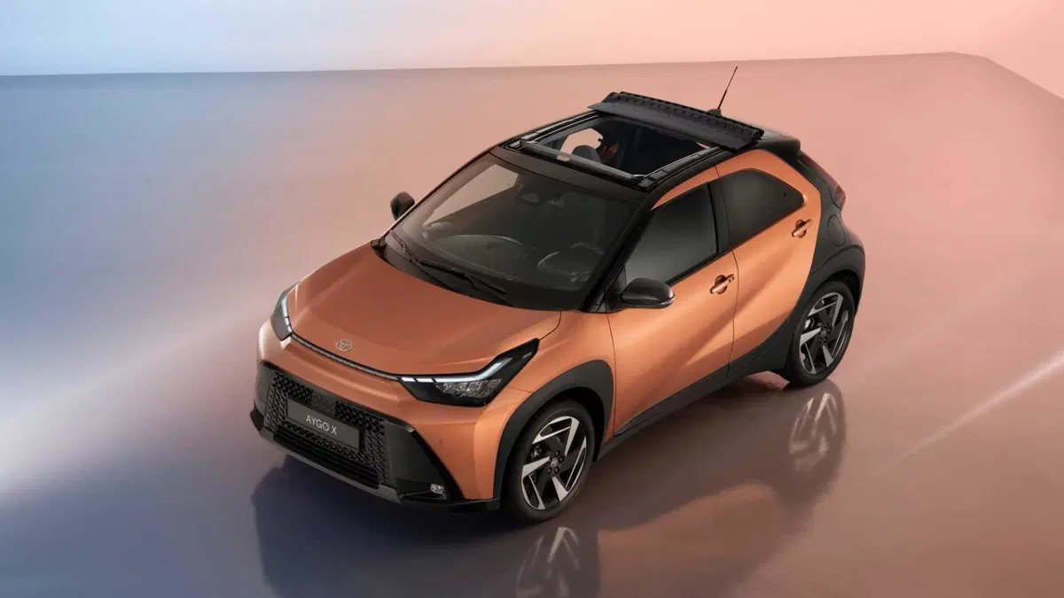 Toyota Aygo X 1.0 Trend 72cv (8)