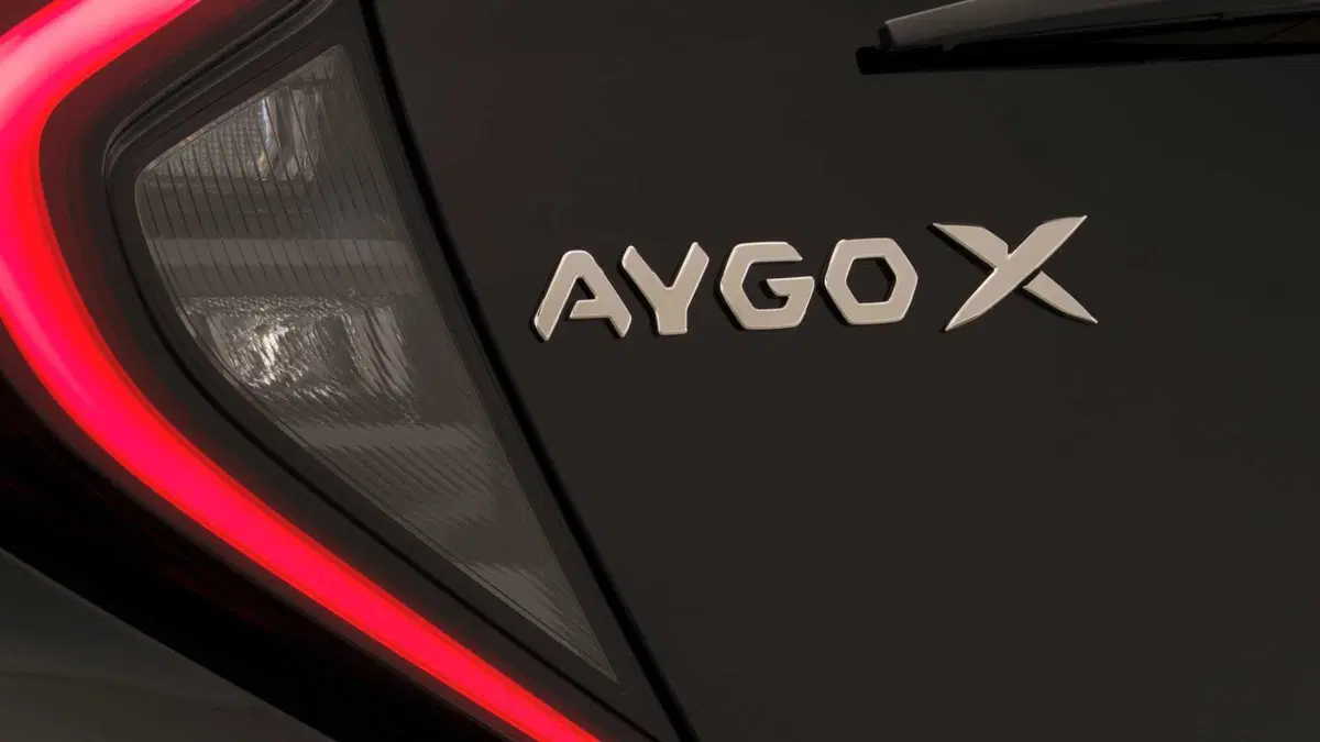 Toyota Aygo X 1.0 Trend 72cv (14)