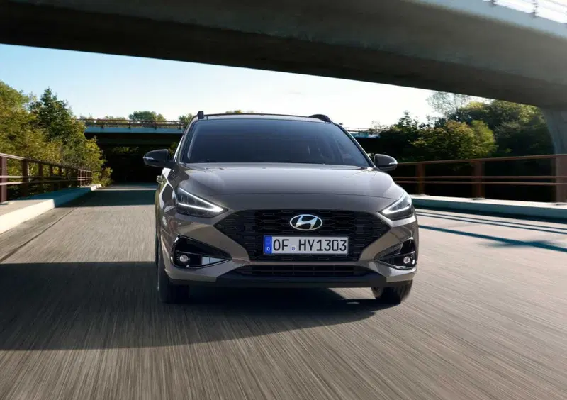 Hyundai i30 Station Wagon (2017-->>) (2)