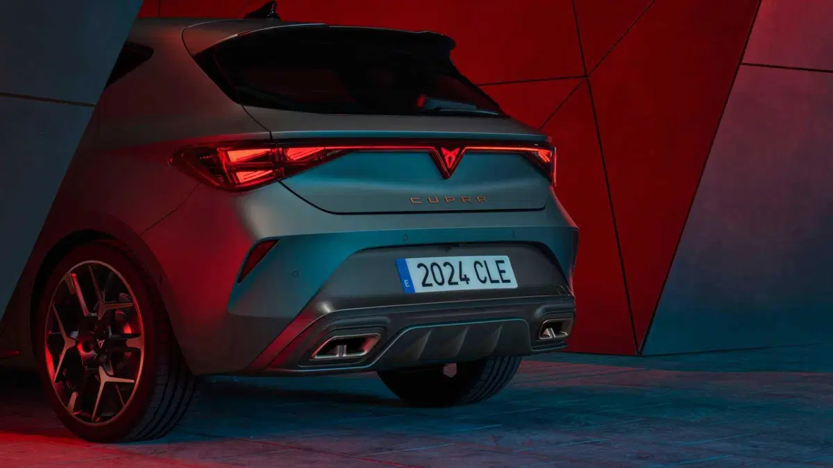 Cupra Leon Leon 2.0 tdi 150cv dsg (14)
