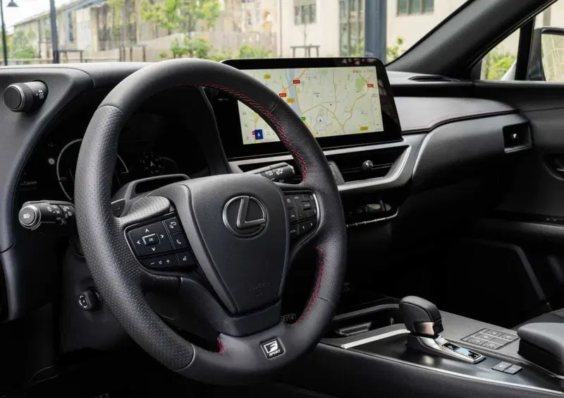 Lexus UX (2021-->>) (9)