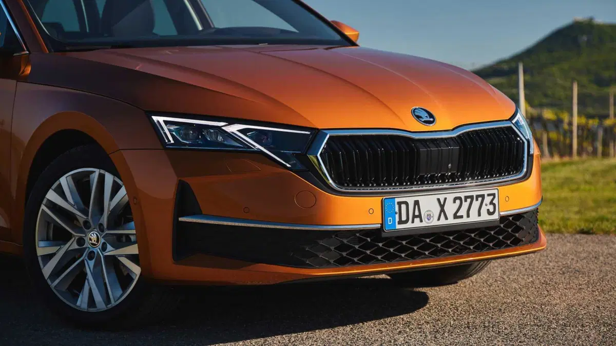 Skoda Octavia Station Wagon 2.0 TDI EVO SCR 200 CV DSG Wagon RS (10)