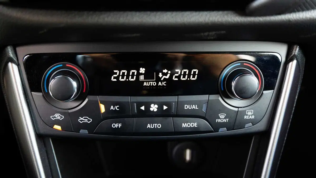 Suzuki S-Cross 1.5h 140v Starview 4wd allgrip at (19)