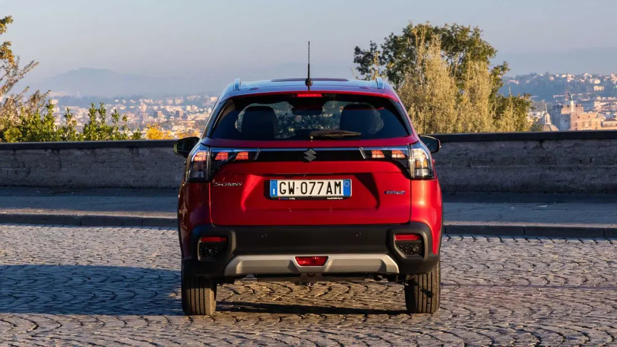 Suzuki S-Cross 1.5h 140v Starview 4wd allgrip at (3)