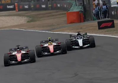 Non c'è spazio per i giochi politici. Per me solo un team ha problemi: Wolff attacca Ferrari e FIA. La Mercedes trema per l'ADUO?