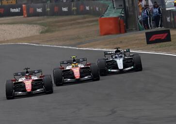 Non c'è spazio per i giochi politici. Per me solo un team ha problemi: Wolff attacca Ferrari e FIA. La Mercedes trema per l'ADUO?