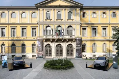 Geely alla Milano Design Week 2026: Anima Mundi, la nuova E2 e il Design Center italiano, il Rinascimento Tecnologico prende forma