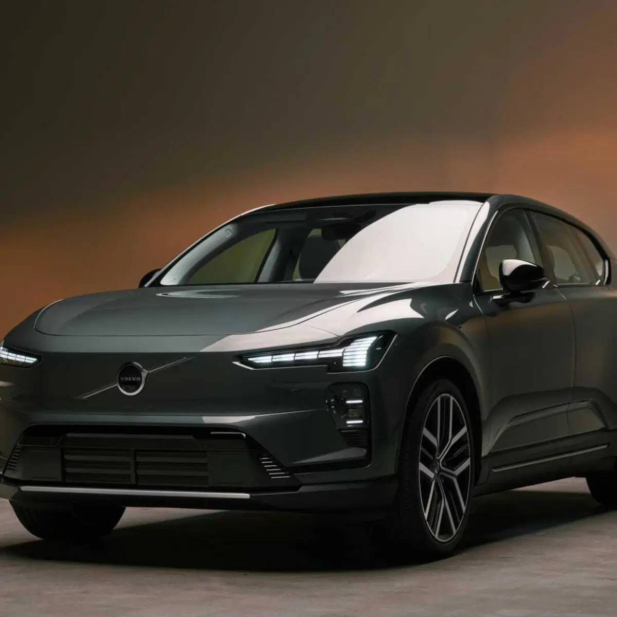 Volvo EX60