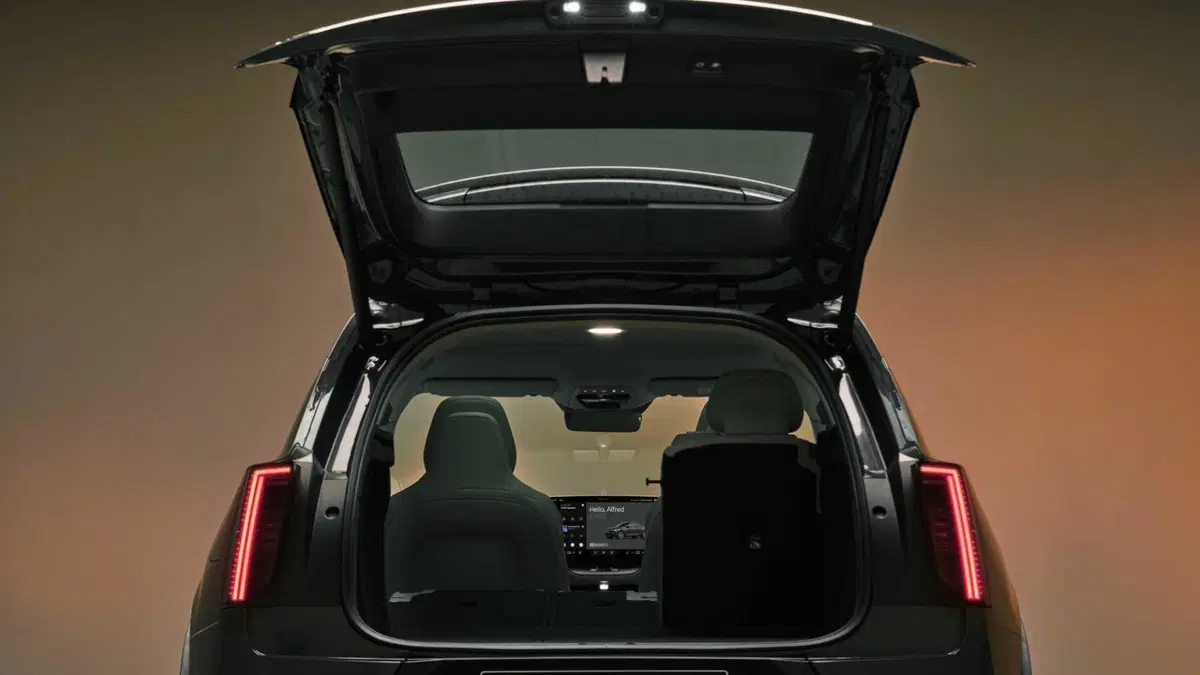 Volvo EX60 (16)