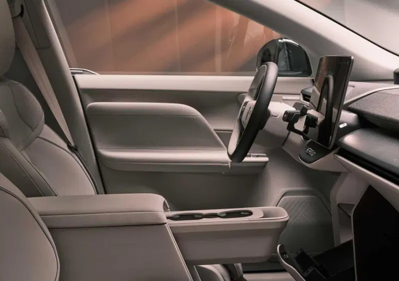 Volvo EX60 (2026-->>) (9)