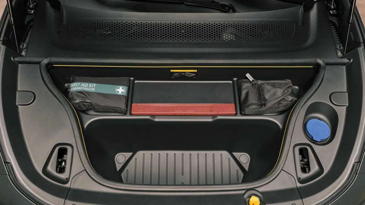 Volvo EX60 (25)