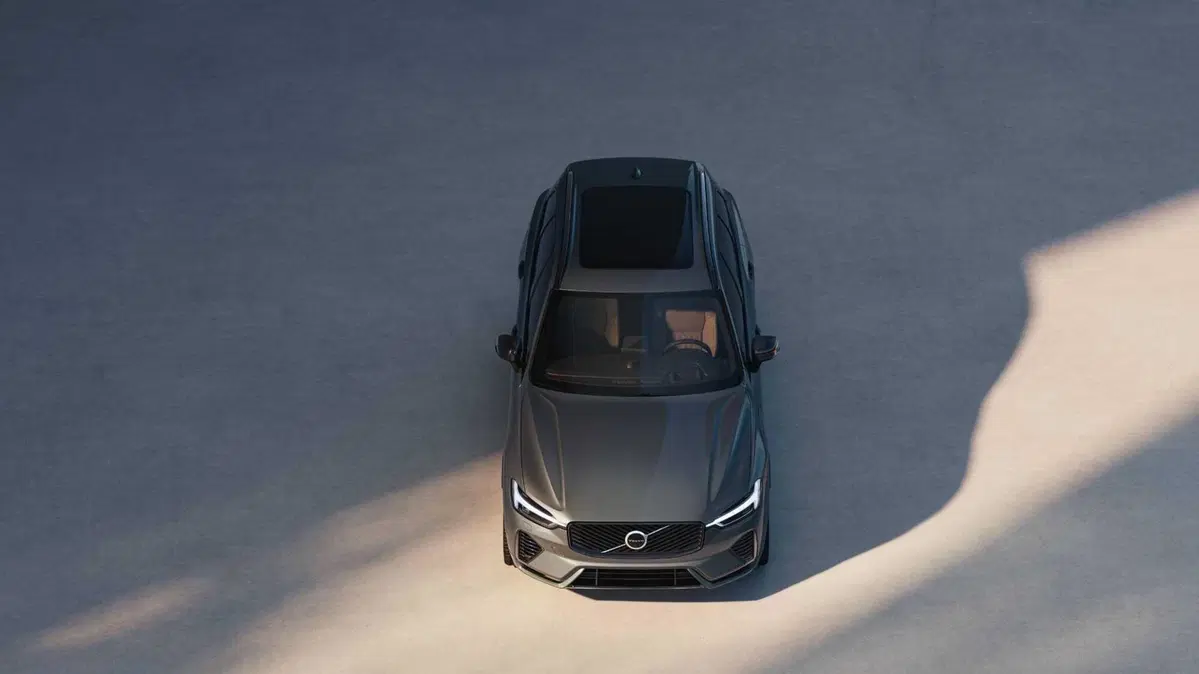 Volvo XC60 2.0 b5 Plus Dark awd auto (7)