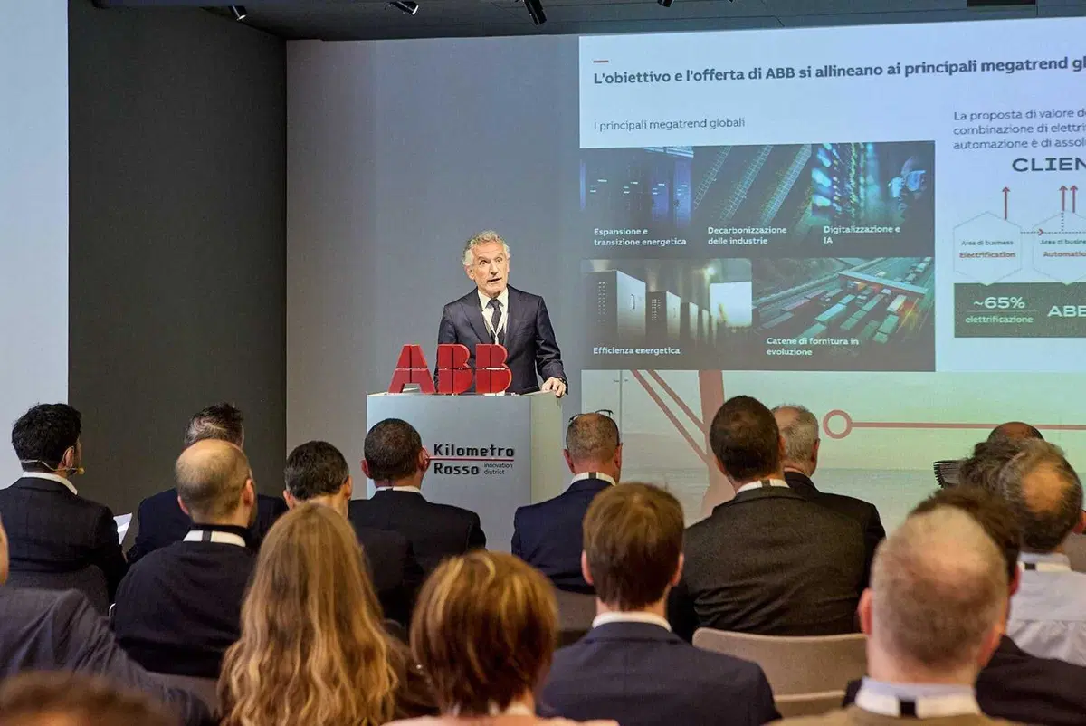 Ricarica elettrica in Italia, ABB accende la sfida: così la rete regge l'urto dell'e-mobility (5)