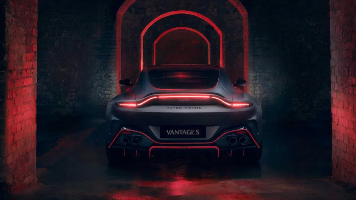Aston Martin Vantage Coupé Vantage Coupe 4.0 V8 S auto (7)