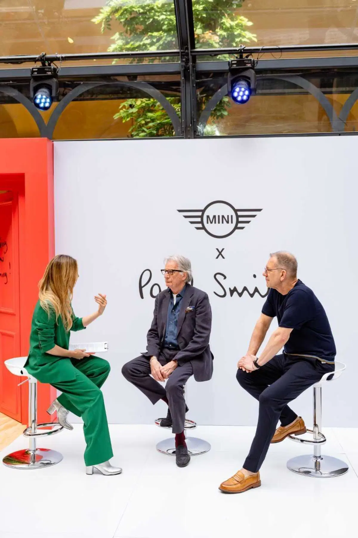 MINI Paul Smith Edition debutta al Salone del Mobile 2026: viaggio sensoriale a Palazzo Borromeo d'Adda (4)