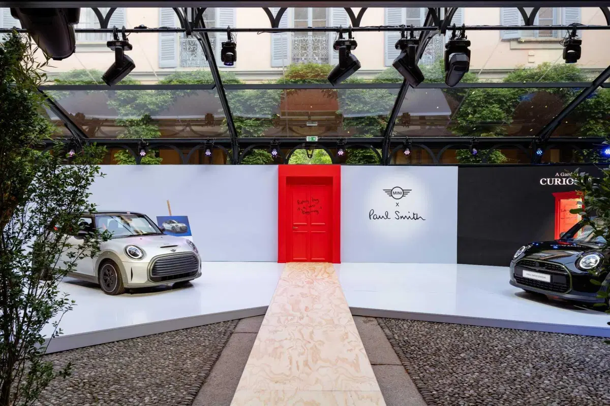 MINI Paul Smith Edition debutta al Salone del Mobile 2026: viaggio sensoriale a Palazzo Borromeo d'Adda (55)