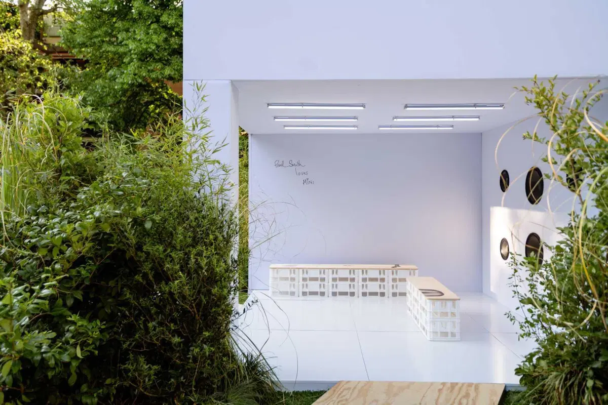 MINI Paul Smith Edition debutta al Salone del Mobile 2026: viaggio sensoriale a Palazzo Borromeo d'Adda (60)