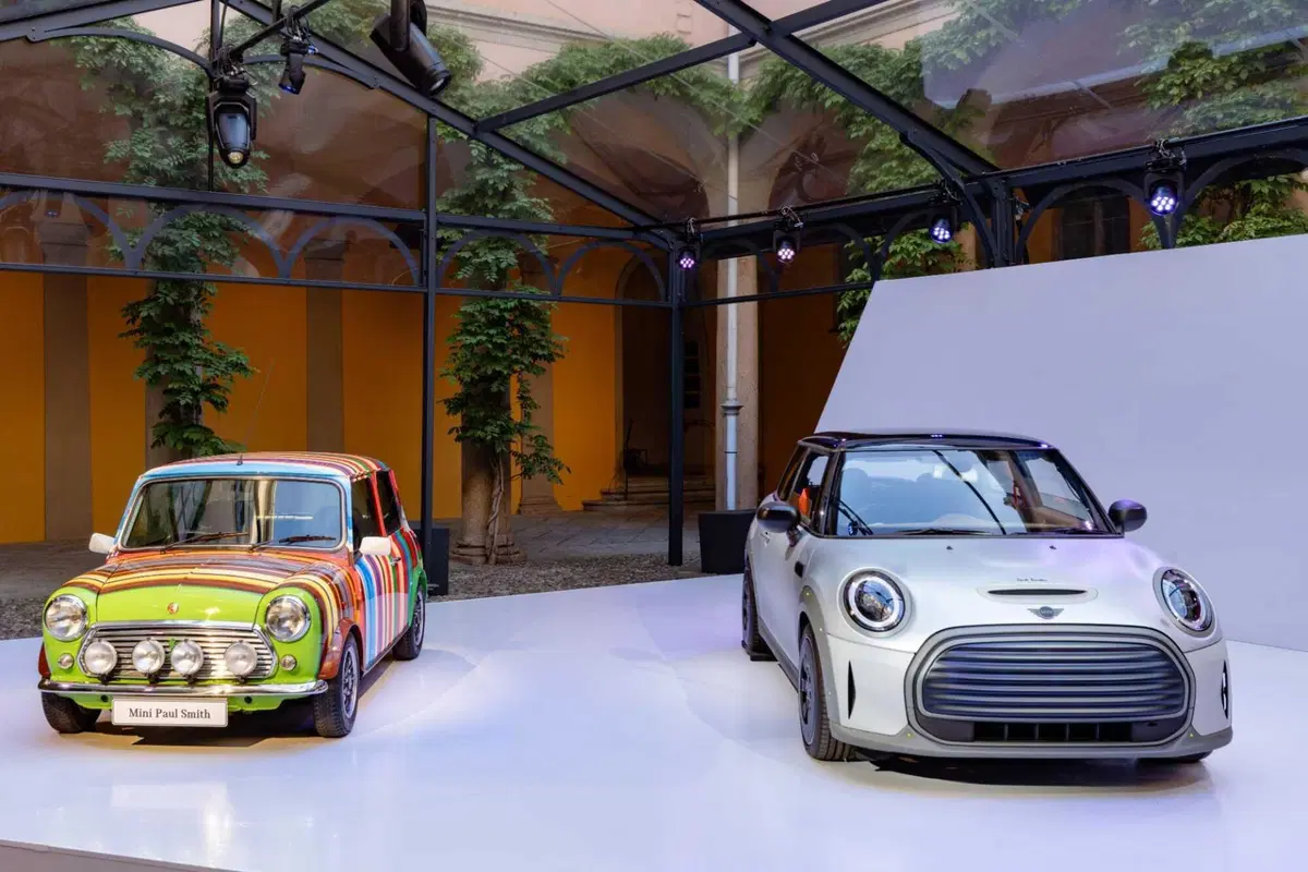 MINI Paul Smith Edition debutta al Salone del Mobile 2026: viaggio sensoriale a Palazzo Borromeo d'Adda (64)