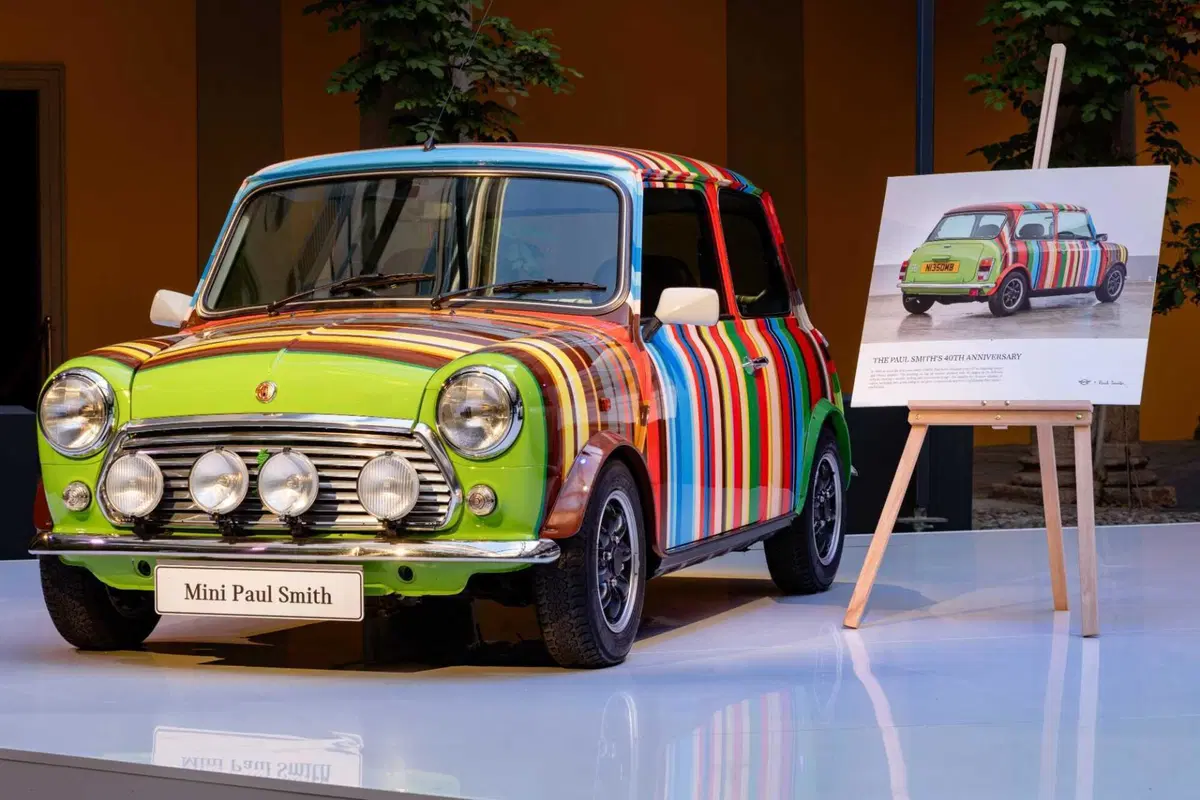 MINI Paul Smith Edition debutta al Salone del Mobile 2026: viaggio sensoriale a Palazzo Borromeo d'Adda (69)
