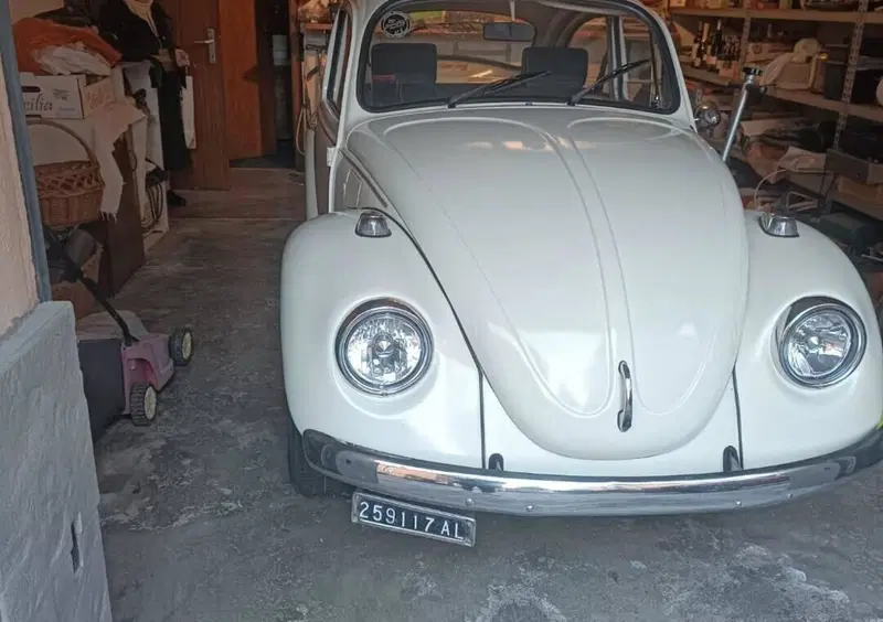 Volkswagen Maggiolinod'epoca del 1972 a Trento