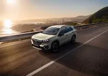 Suzuki KURO, il nero diventa manifesto: Vitara e S-Cross Hybrid cambiano pelle e partono da 25.850 euro