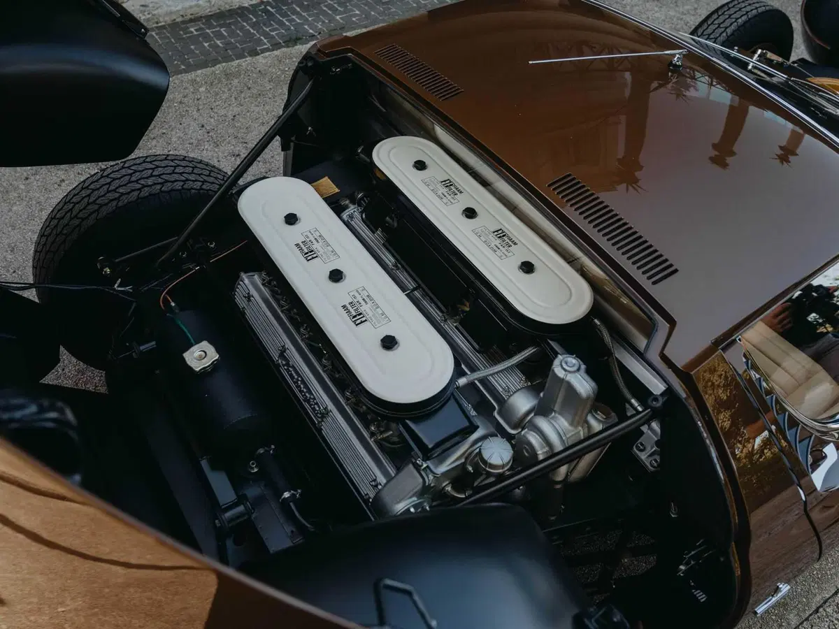 Abitacolo Lamborghini Miura SV (4)