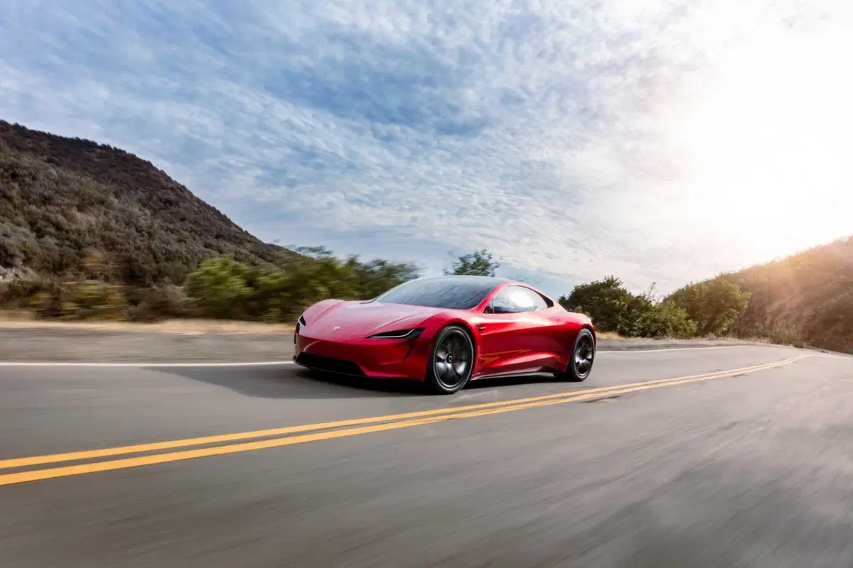 Tesla Roadster, Musk: «Sarà l'ultima auto che potrai davvero guidare». Peccato che non esista ancora (8)
