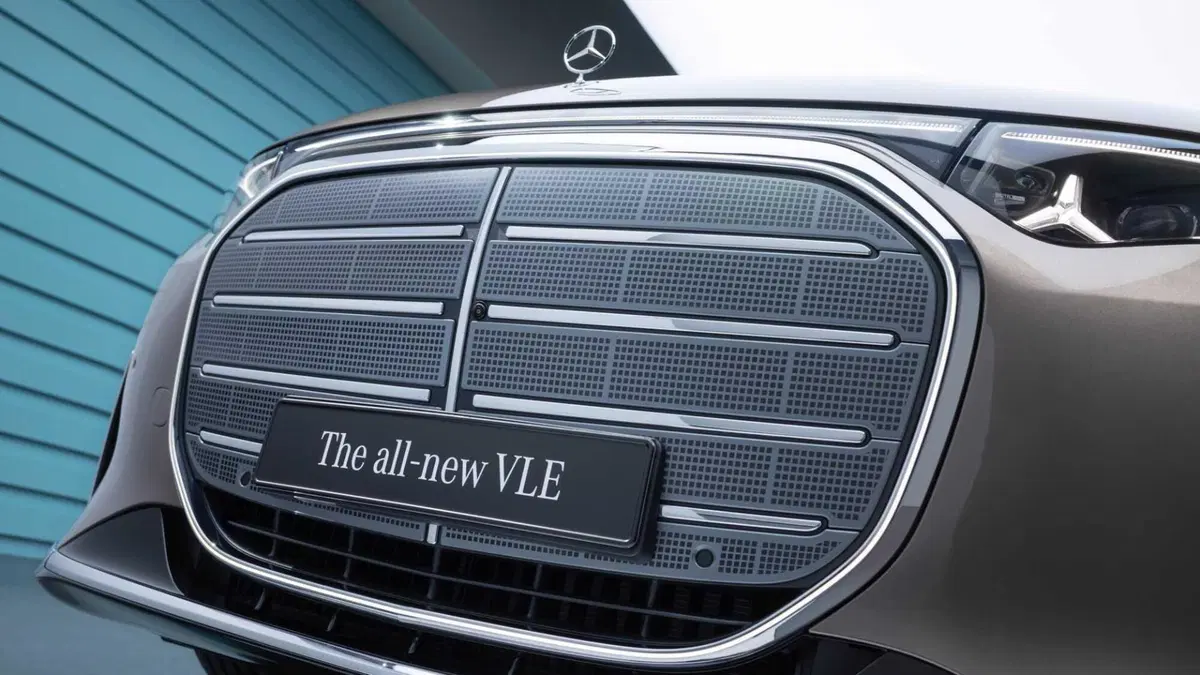 Mercedes-Benz Classe VLE (2026-->>) (17)