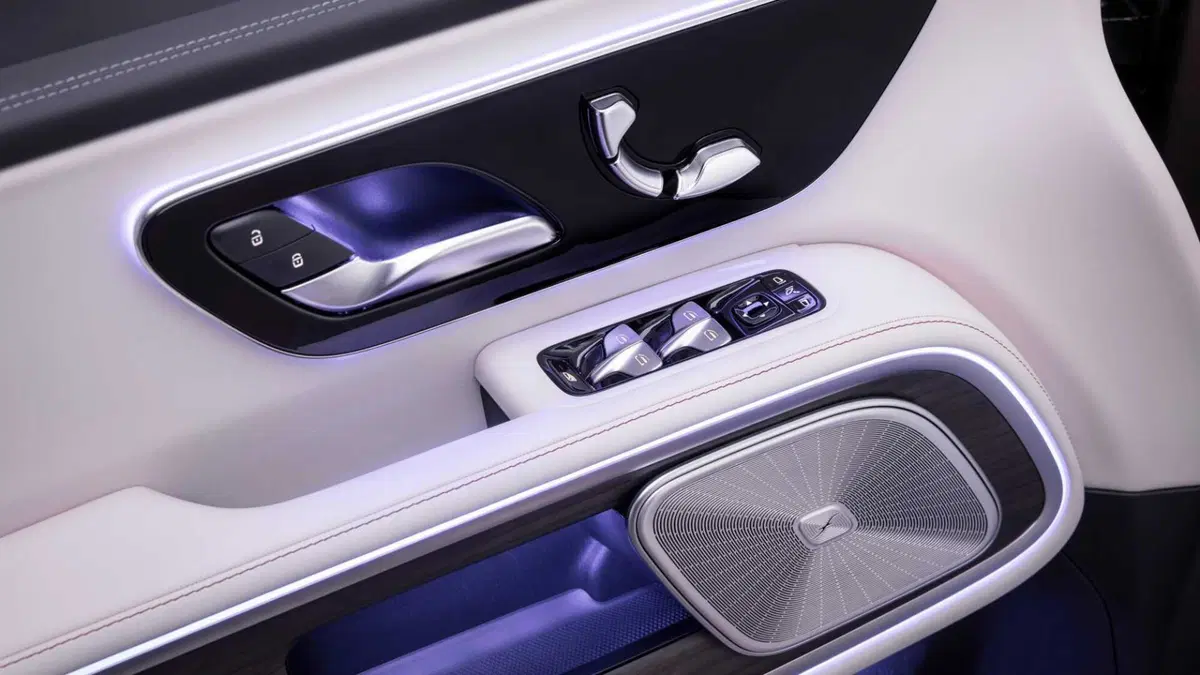 Mercedes-Benz Classe VLE (2026-->>) (25)
