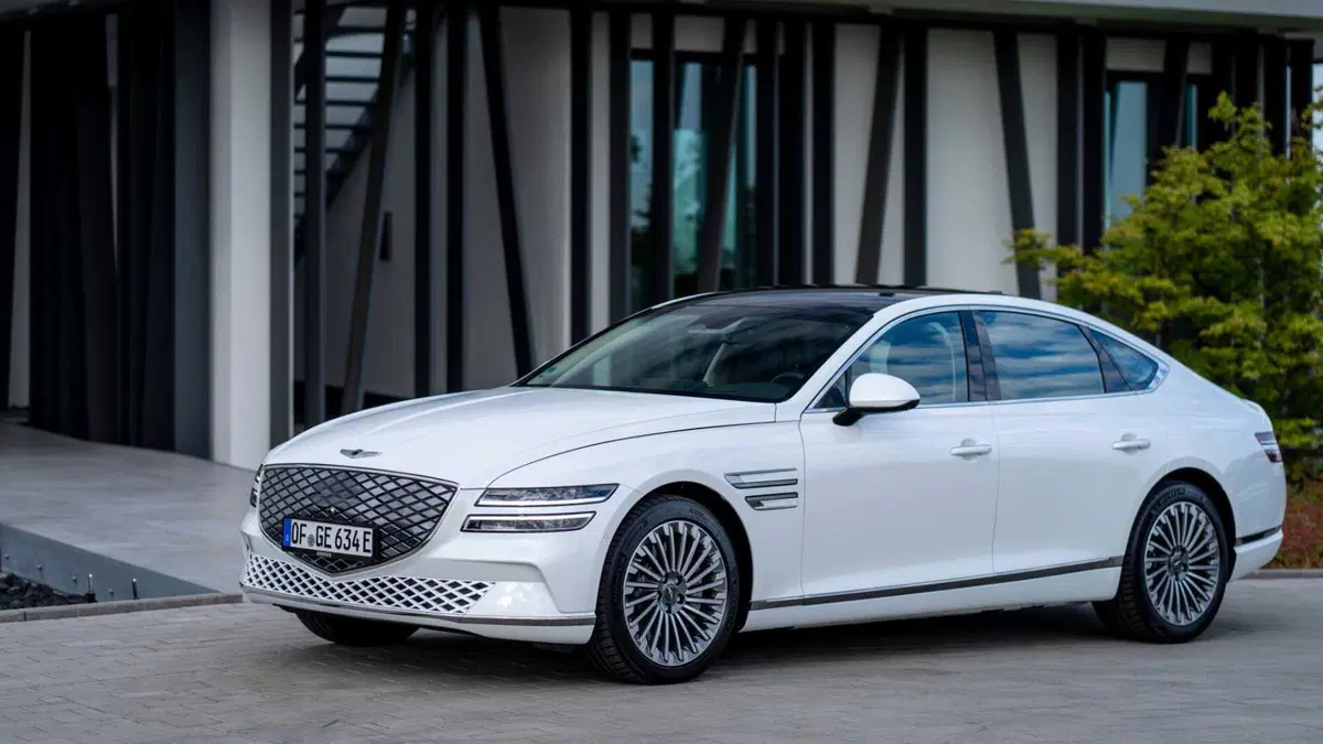 Genesis G80 (2026-->>) (2)