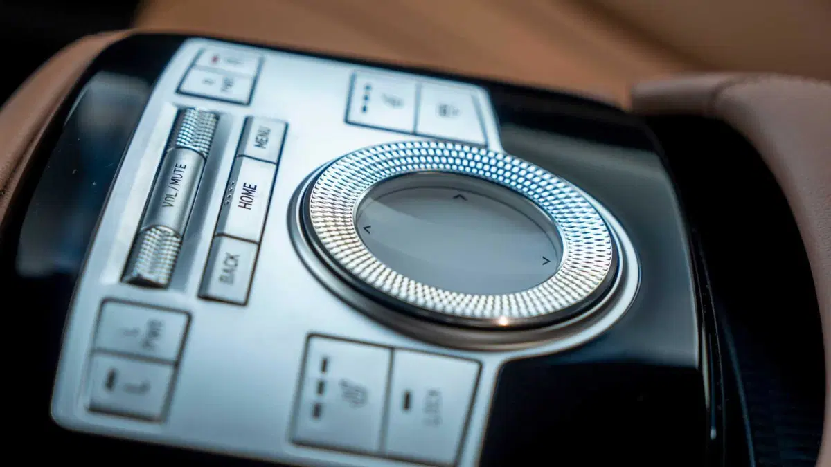 Genesis G80 (2026-->>) (18)