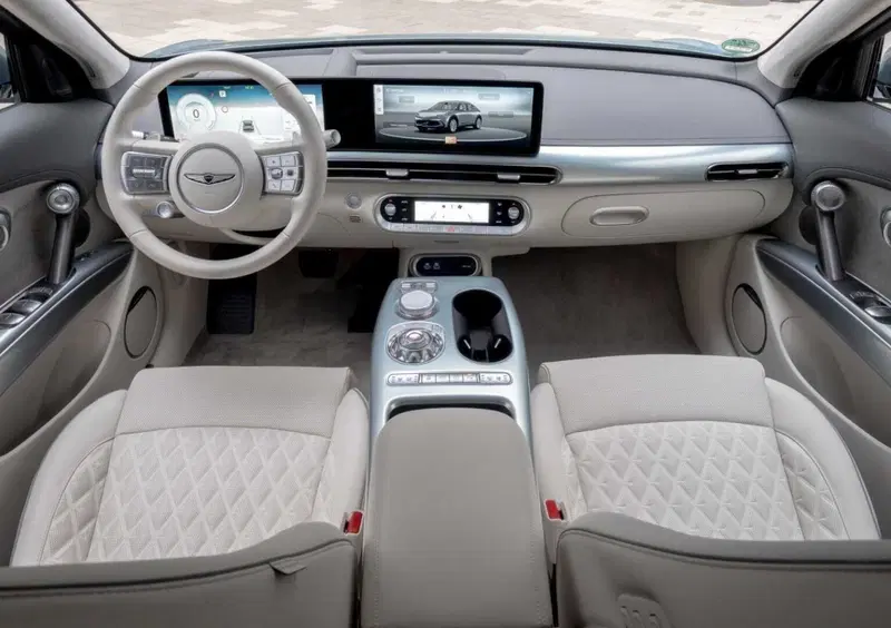 Genesis eGV60 (6)