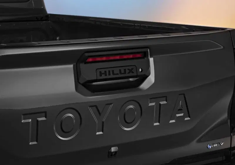 Toyota Hilux (2026-->>) (12)