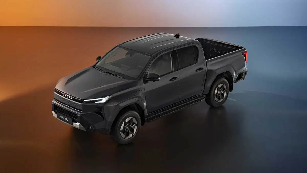 Toyota Hilux 59,2 kWh double cab Icon (2)